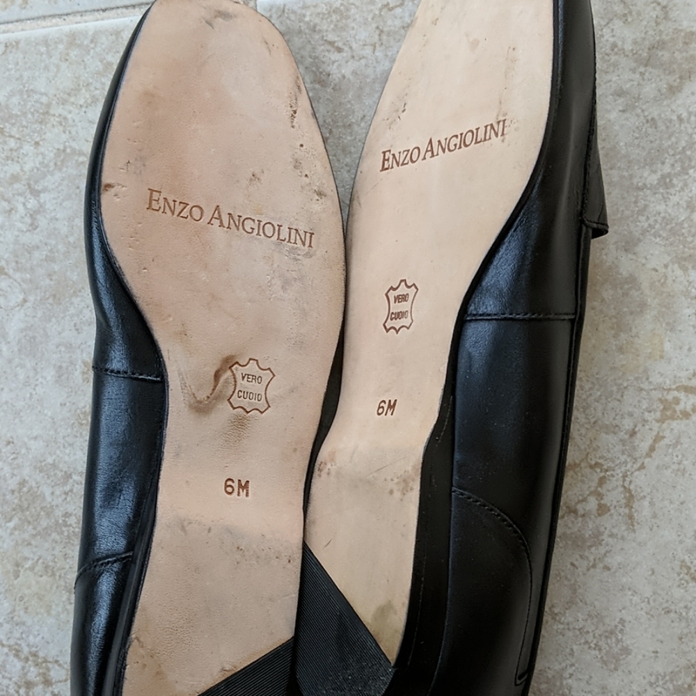 Shoes - Picture 3 of 4